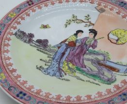 Assiette décorative email chinoise