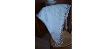 Châle crochet en laine acrylique blanche