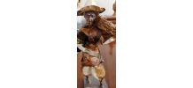 statuettes en papier maché vernis