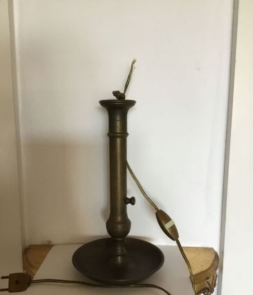 Bougeoir en cuivre monté en pied de lampe