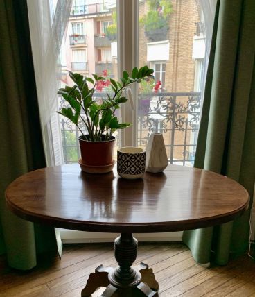 TABLE EN BOIS MASSIF