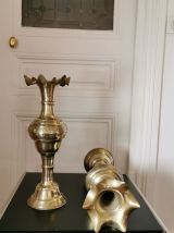Paire de grand vases amphore en laiton massif