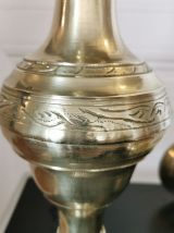 Paire de grand vases amphore en laiton massif