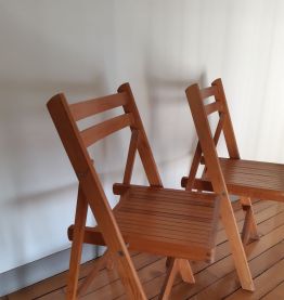 Lot de chaises pliantes en bois