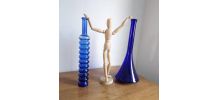 Duo de bouteilles en verre bleu 