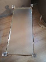  petite table basse  1970  or et verre et plexiglass 100x45x