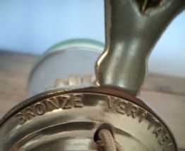 Lampe à poser vintage, pied bougeoir en bronze