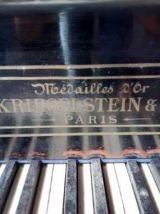 Piano 3/4 queue Kriegelstein, Médailles d'or, Paris 