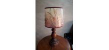 lampe pied bois massif  et abat jour fleurs et gramine sauva
