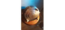 VIDE POCHE EN METAL ARGENTE  corbeille  avec sa coupole en v