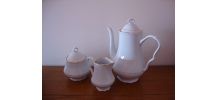 Service à café signé Ph. Deshoulières en porcelaine fine