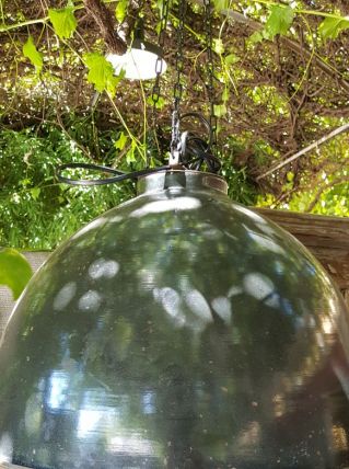 Ancienne suspension en tôle émaillée verte. 2 modèles dispon