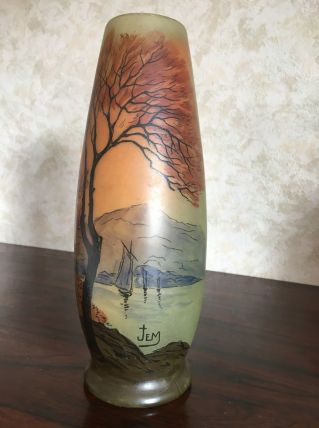 Vase émaillé paysage signé Jem, Ecole Legras