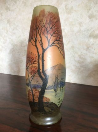 Vase émaillé paysage signé Jem, Ecole Legras