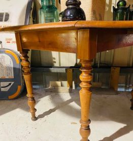 Table en bois massif