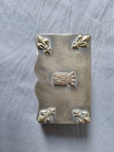 Ancienne petite boite de timbre en laiton ou cuivre argenté