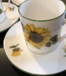 Tasse à café et soucoupe 