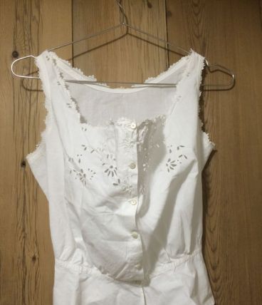 Caraco ancien en coton blanc T 36/38 