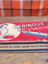 Ancienne seringue à décorer dans sa boite JTR