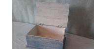 boite bleue en bois