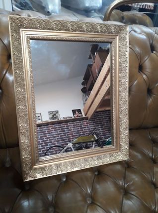 miroir  doré  ancien  38x48   bon etat vue son age une petit