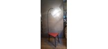 lampadaire tripode a tablette formica  1960  pied chene  tre