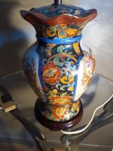 lampe asiatique  richement decorer 1960    tres belle 54x30 