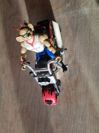 LES SOURIS DE L ESPACE 2 MOTOS ET 1 FIGURINE