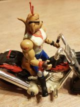 LES SOURIS DE L ESPACE 2 MOTOS ET 1 FIGURINE