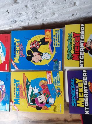 Journeaux Mickey Geant 1984.