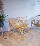 Un Fauteuil Corbeille en Rotin 