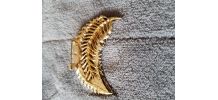 Broche dorée forme feuille