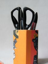 Pot à crayon.  Décor ethnique et coloré. Motif art singulier