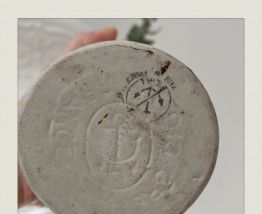 Ancienne bouteille en grès vernissé