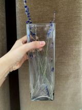 Vase en verre transparent