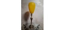 tres grande lampe bronze  abat jour verre jaune opaque  1940
