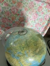 Globe terrestre vintage 