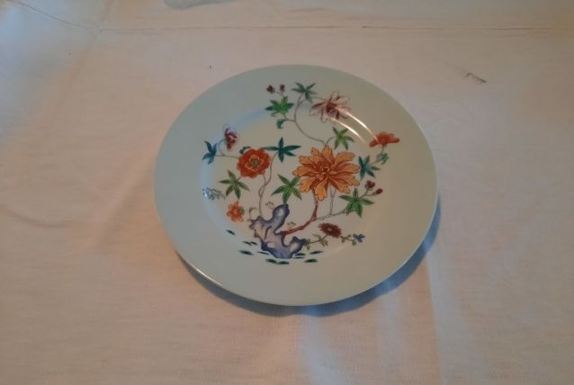 Lots 6 assiettes porcelaine 22cm