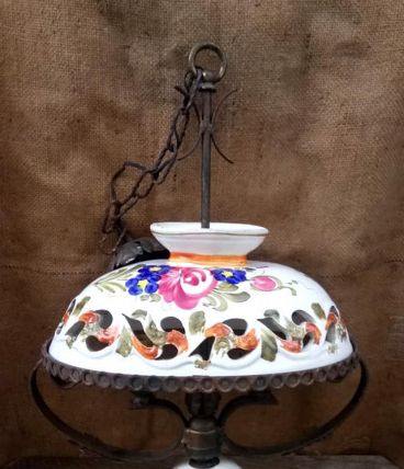 Lustre ancien en céramique (décor floral)