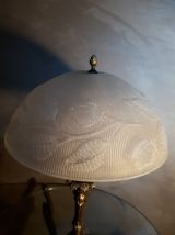 lampe bronze doré  abat jour verre epais 8ml  motif fleural 