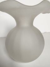 Vase Lancel forme boule verre dépoli soufflé travail de Mura