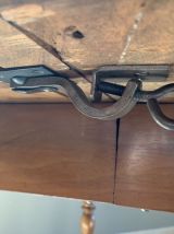 Table rabats ovale Louis Philippe pieds tournés et rallonge