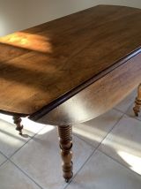 Table rabats ovale Louis Philippe pieds tournés et rallonge