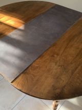 Table rabats ovale Louis Philippe pieds tournés et rallonge