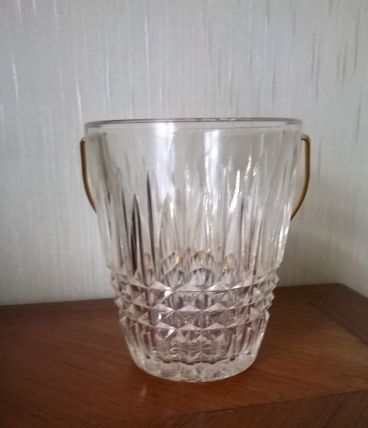 Seau à glaçons vintage en verre ciselé