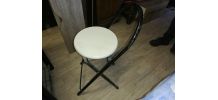 BUREAU EN FER ARTISANAL ET SES 2 CHAISES