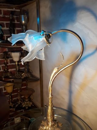 grande lampe de bureau  avec tulipe de forme libre opaque 19