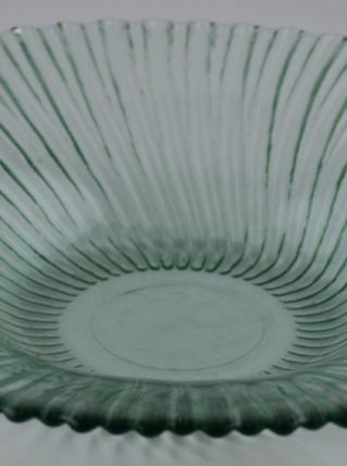 Coupe à fruits en verre nervurée