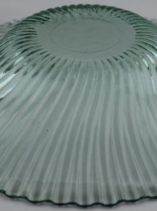 Coupe à fruits en verre nervurée