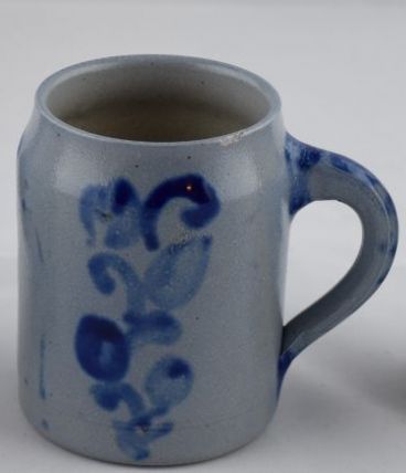 Lot de 3 chopes en grès d'Alsace décor bleu